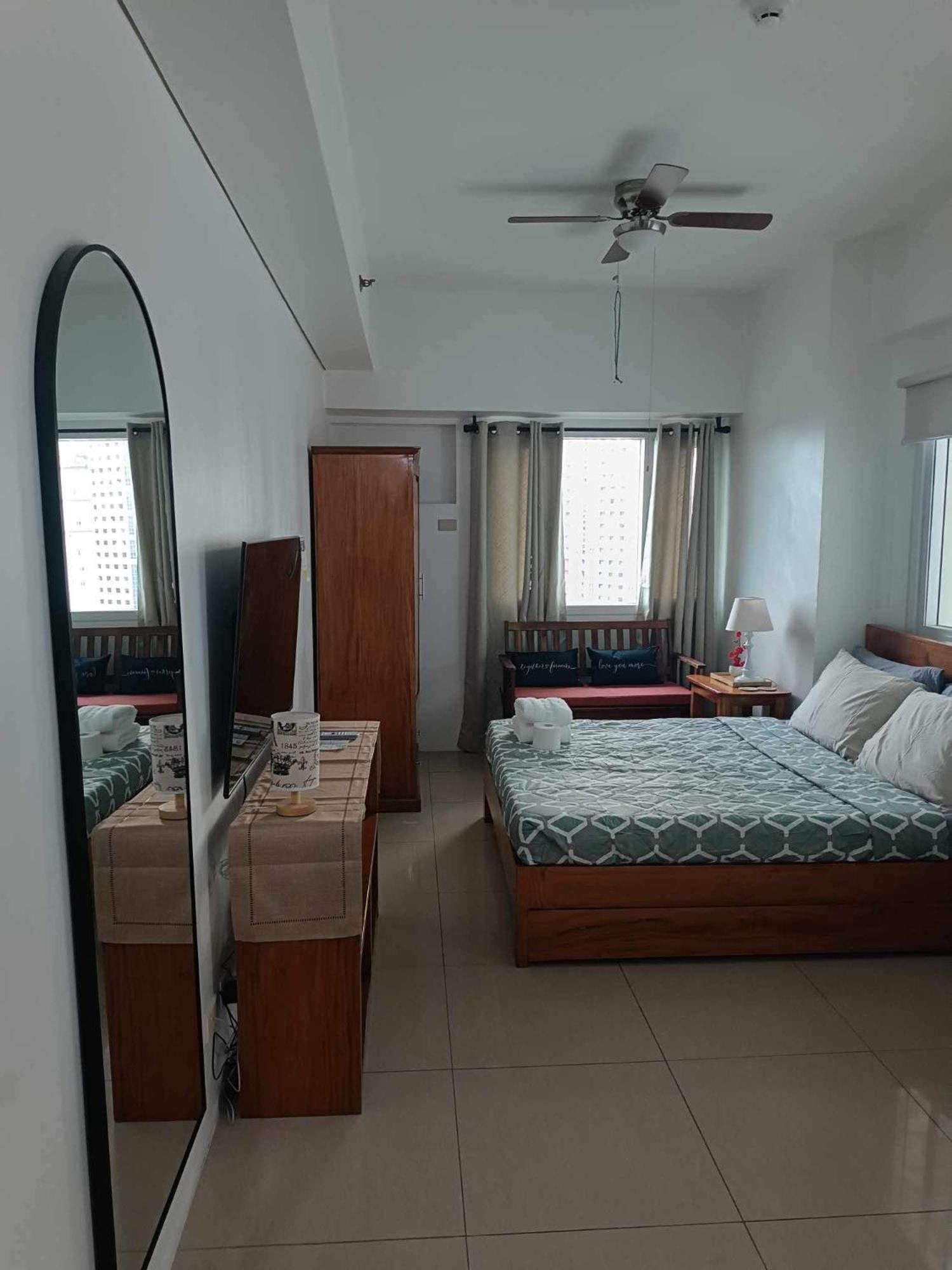 Avery Condo Suite At The Beacon Makati Makati City Kültér fotó
